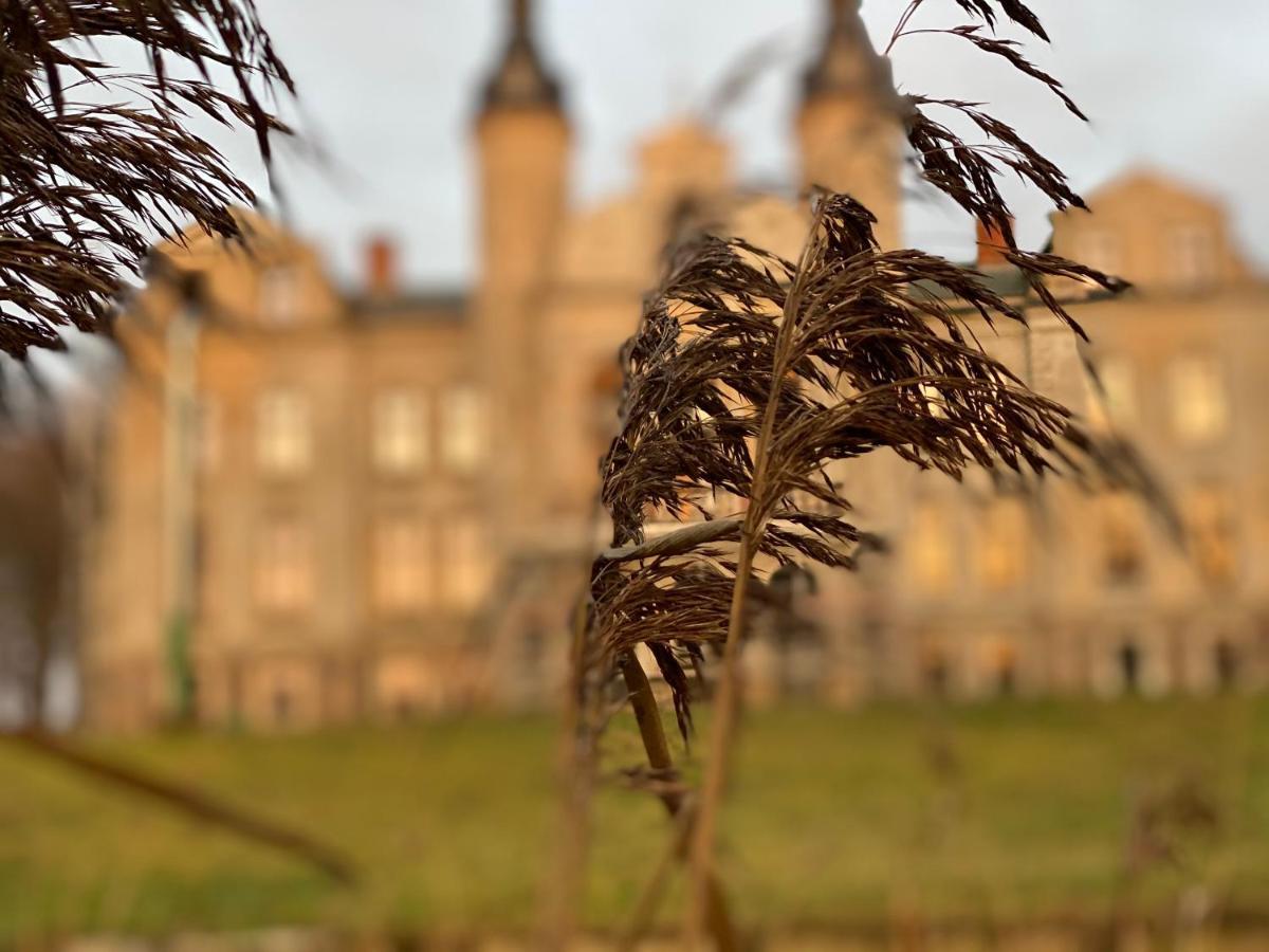 Hotel Am Schlosspark Mallin Exteriör bild