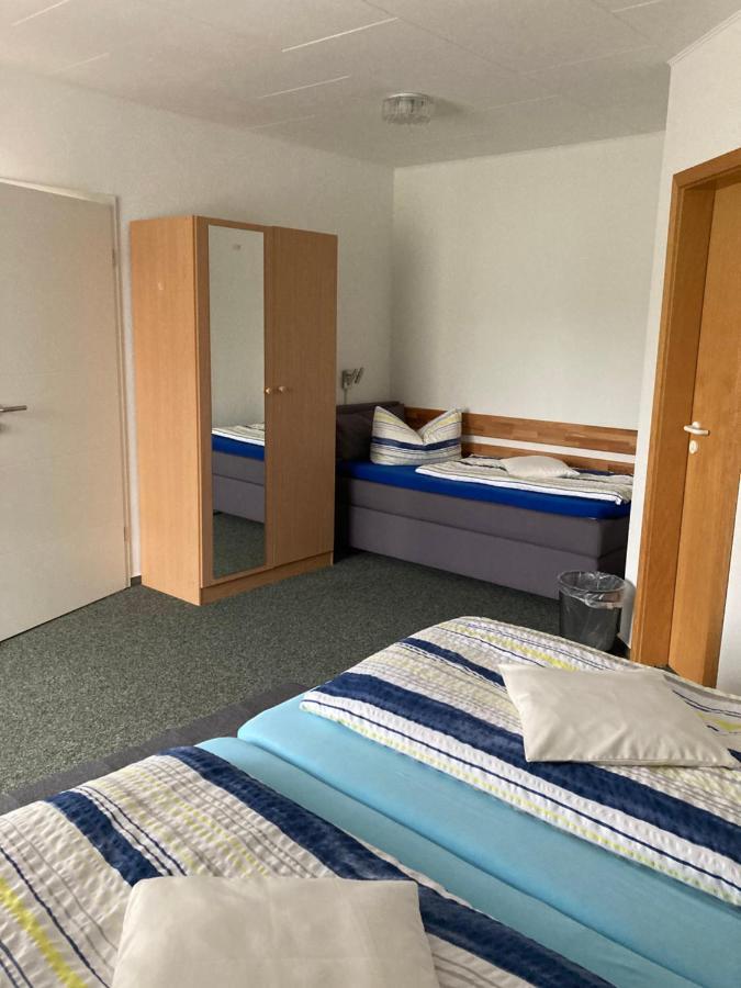 Hotel Am Schlosspark Mallin Exteriör bild