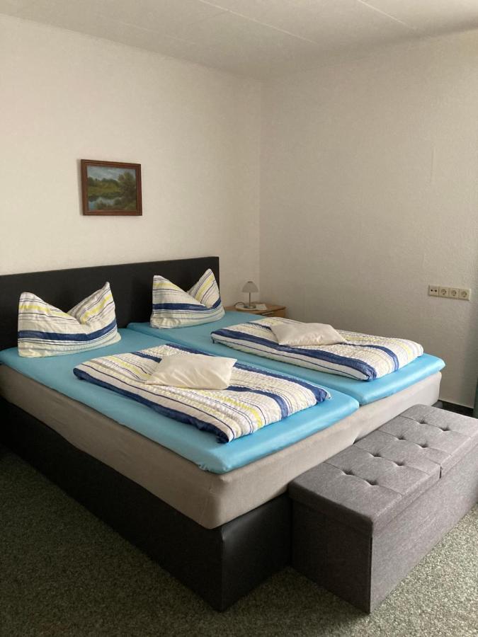 Hotel Am Schlosspark Mallin Exteriör bild